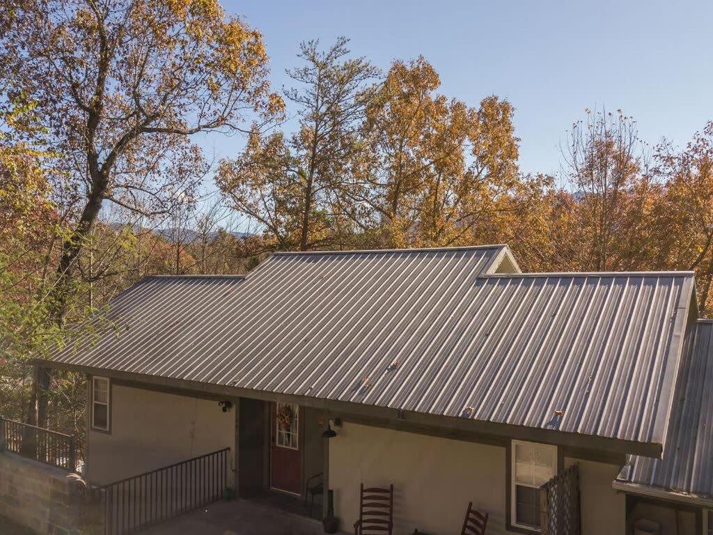 Sasquatch Lodge E Sleeps 13 Гатлинбург Экстерьер фото